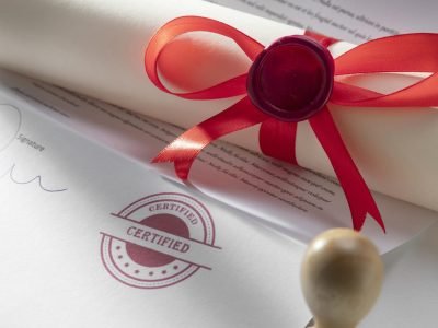 close-up-graduation-diploma (1)